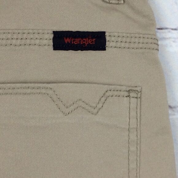 Wrangler Boys Size 8 Shorts Khakis Slim Straight Adjustable Waist Hiking Outdoor - Picture 6 of 10